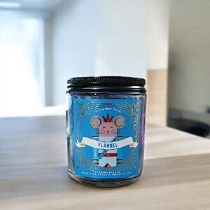 Flannel Single Wick Candle From Bath&Body Works